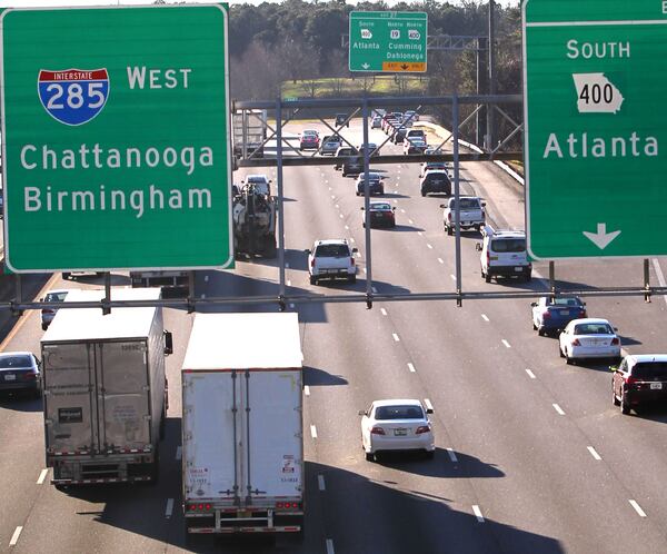 Traffic jammed on I-285 westbound near Ashford-Dunwoody Road. TAYLOR CARPENTER / AJC