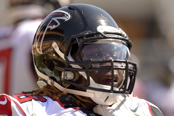 Atlanta Falcons defensive end Takkarist McKinley (98) warms up before of an NFL preseason football game against the Pittsburgh Steelers, Sunday, Aug. 20, 2017, in Pittsburgh. (AP Photo/Don Wright)