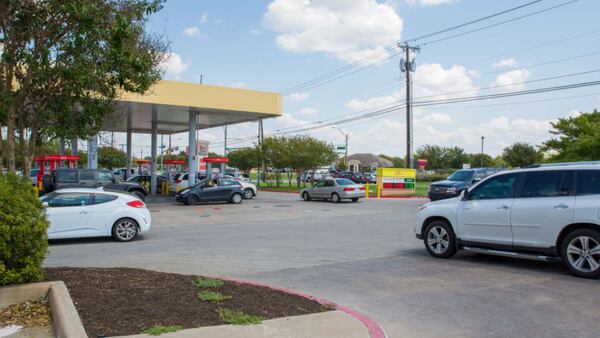 Texas residents line up at a local gas station in Austin, Texas on August 31, 2017, after management reported that this location would soon be running out of fuel. (SUZANNE CORDEIRO/AFP/Getty Images)