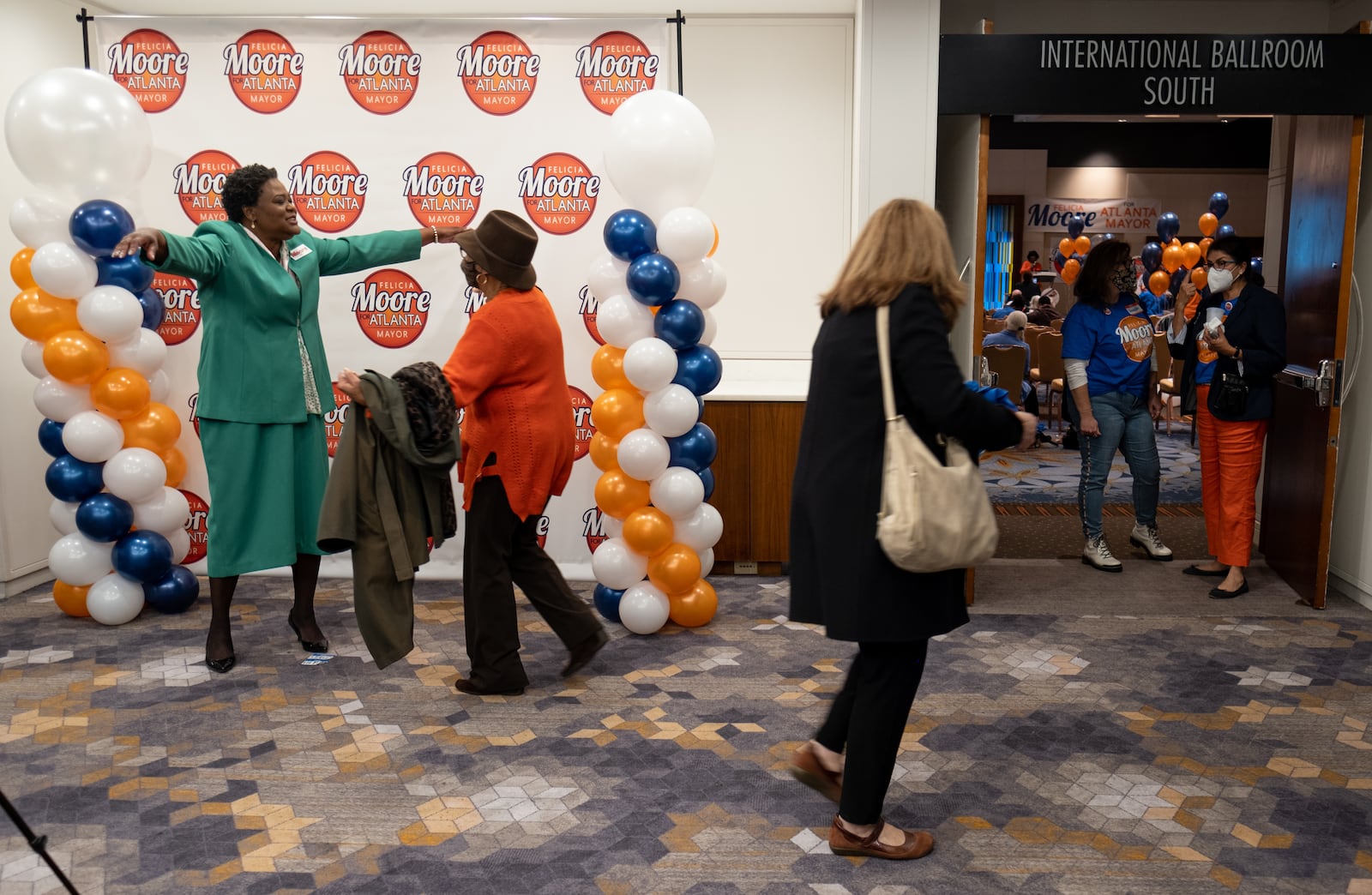 211120-Atlanta-Atlanta Mayoral candidate Felicia Moore greets a supporter before speaking to a women’s rally Saturday afternoon, Nov. 20, 2021. Ben Gray for the Atlanta Journal-Constitution