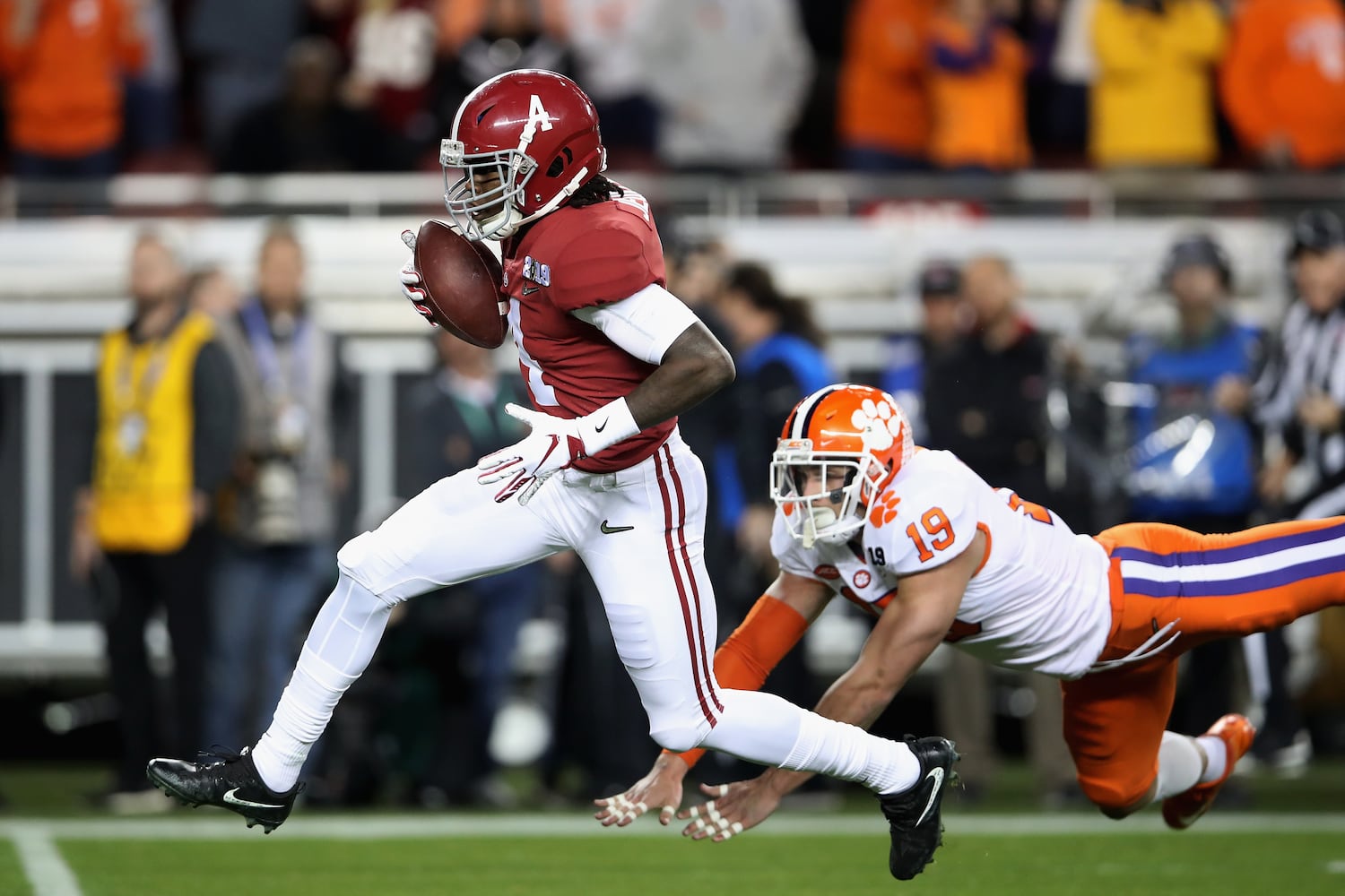 Photos: Alabama, Clemson meet in national championship game