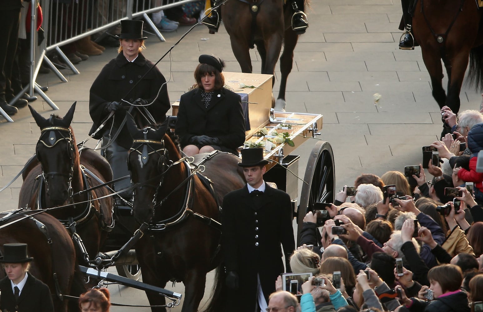 Richard III's belated burial