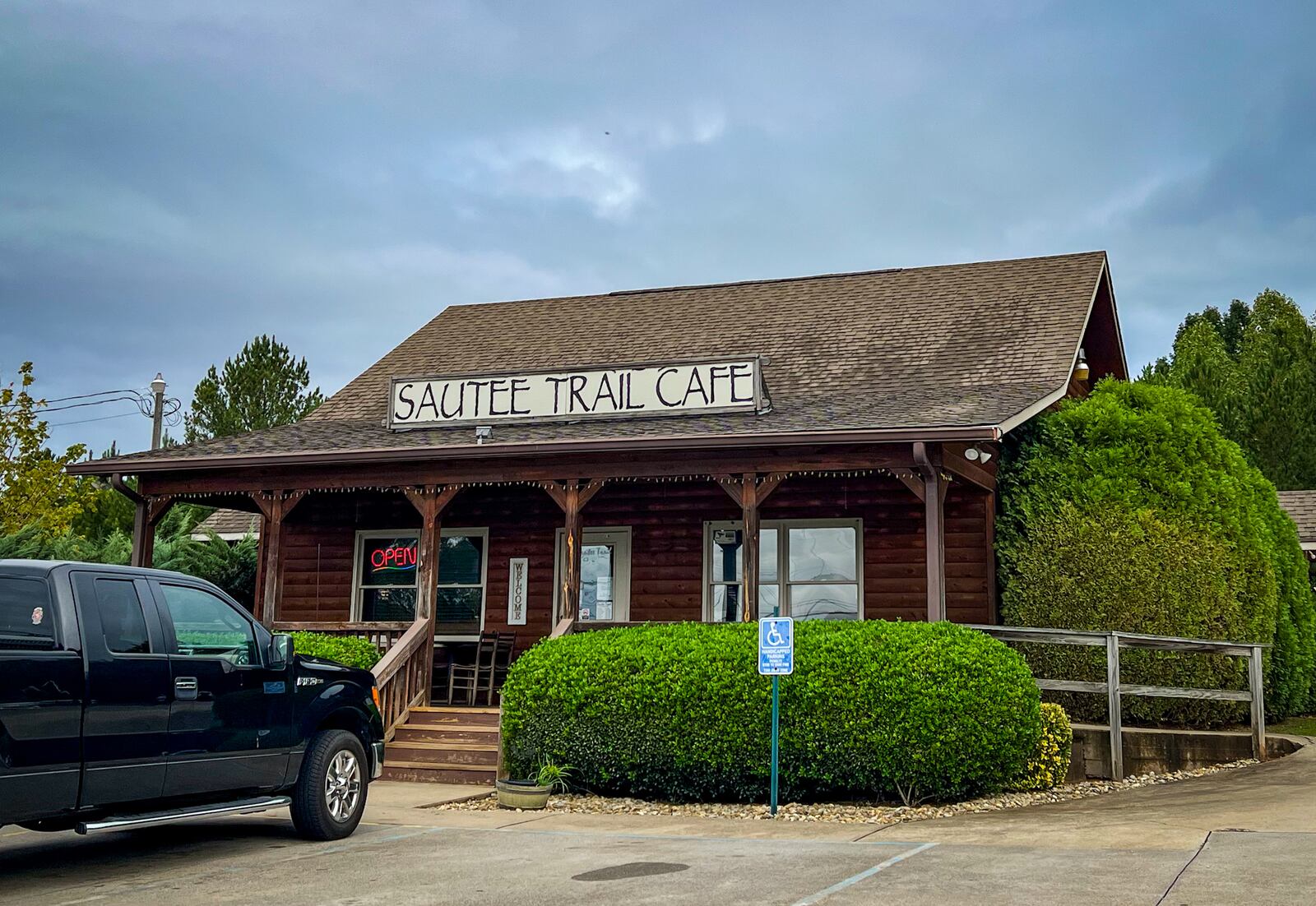 Sautee Trail Cafe in Clarkesville is open most days from 7 a.m. until 8 p.m. (Henri Hollis/henri.hollis@ajc.com)