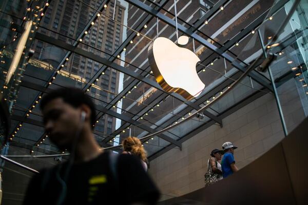 The Apple store in the SoHo neighborhood of New York, Aug. 2, 2018. Steve Jobs said Apple was 90 days from bankruptcy in 1997. On Aug. 2, 2018, Apple is part of a small group of giant companies that dominate the American economy. That is good for financial markets, but not necessarily for everyone else.