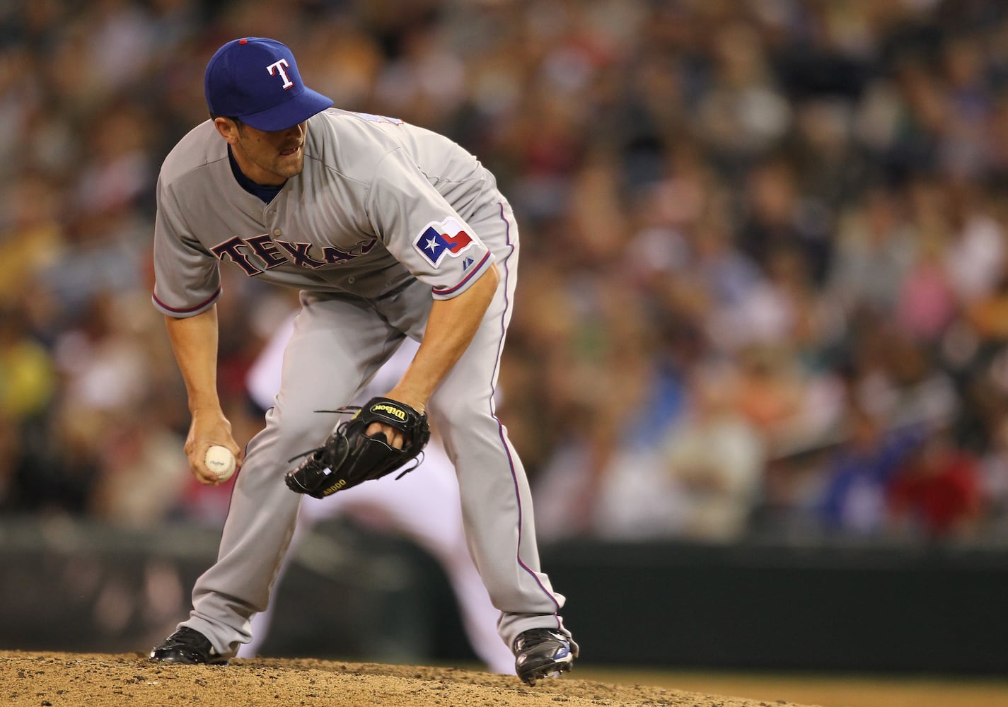 Photos: The unusual pitching motion of Braves’ Darren O’Day