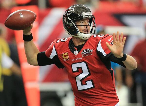 Falcons quarterback Matt Ryan passes against the Vikings in a football game on Sunday, Nov. 29, 2015, in Atlanta. (Curtis Compton/Ccompton@ajc.com)