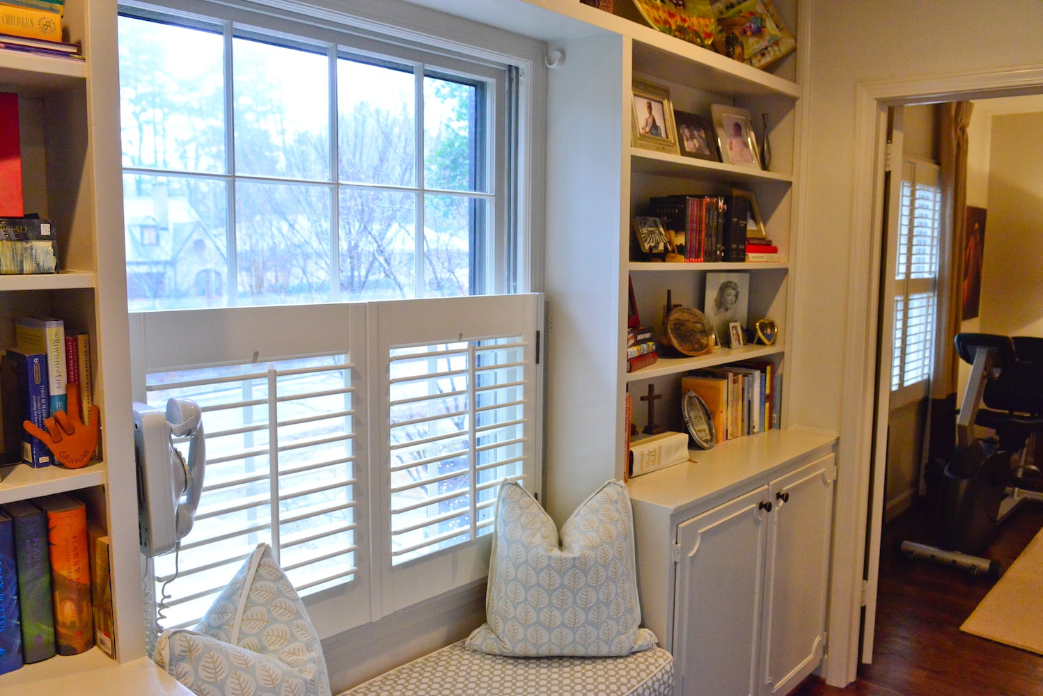 Get inspiration for an at-home library