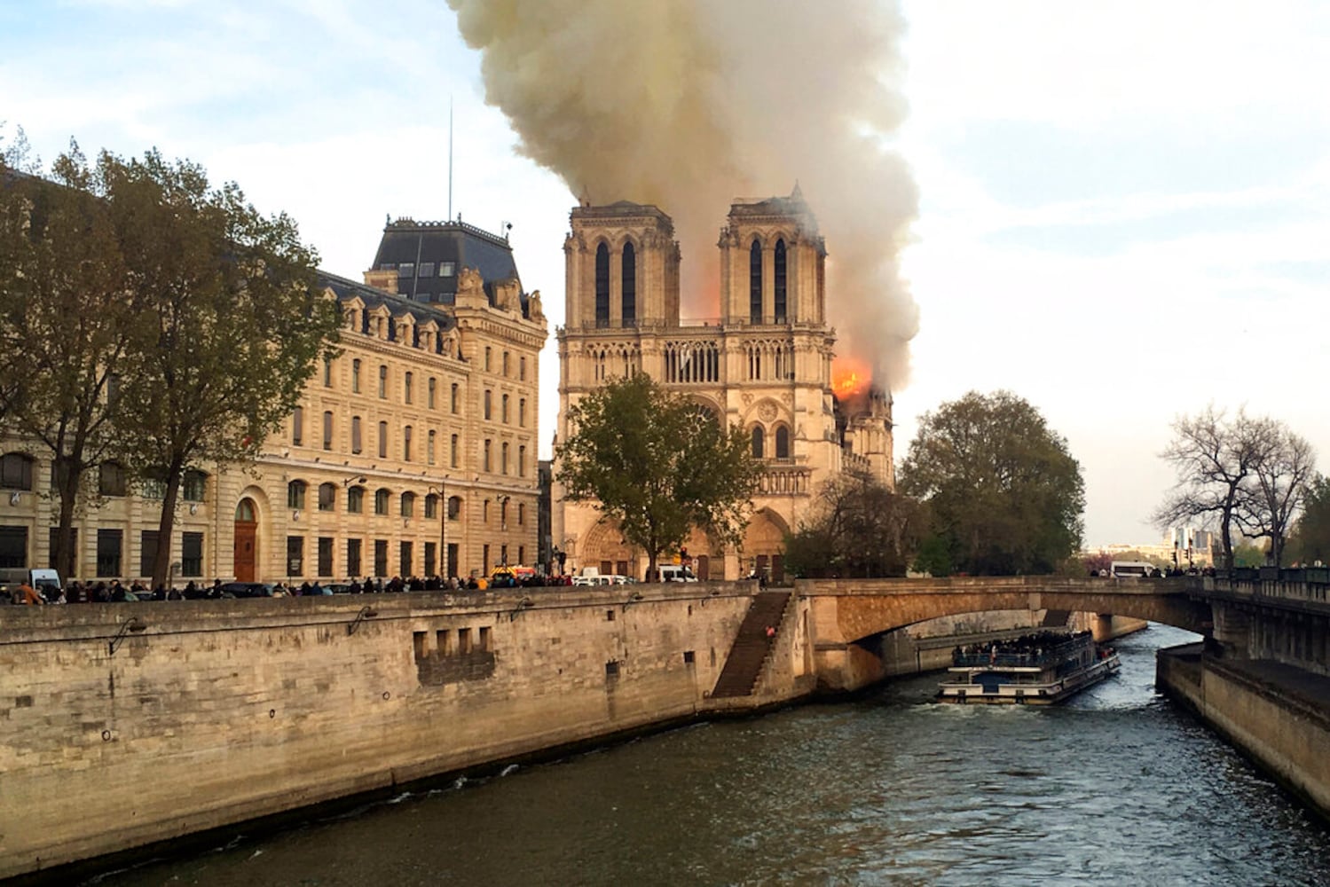 Photos: Paris’ Notre Dame Cathedral on fire