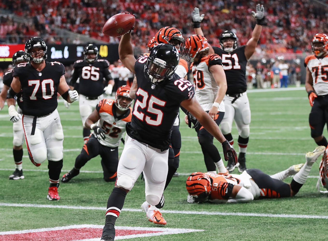 Photos: Early look at Bengals at Falcons