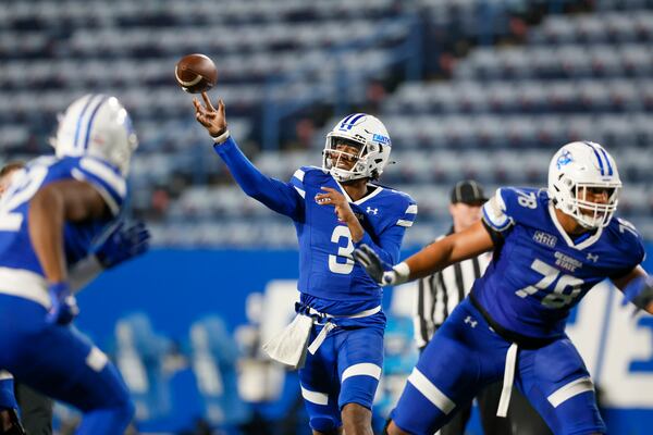 Blue Team quarterback Darren Grainger (3) attempts a pass during the Spring Game at Center Parc Stadium, Thursday, March 9, 2023, in Atlanta. Jason Getz / Jason.Getz@ajc.com)