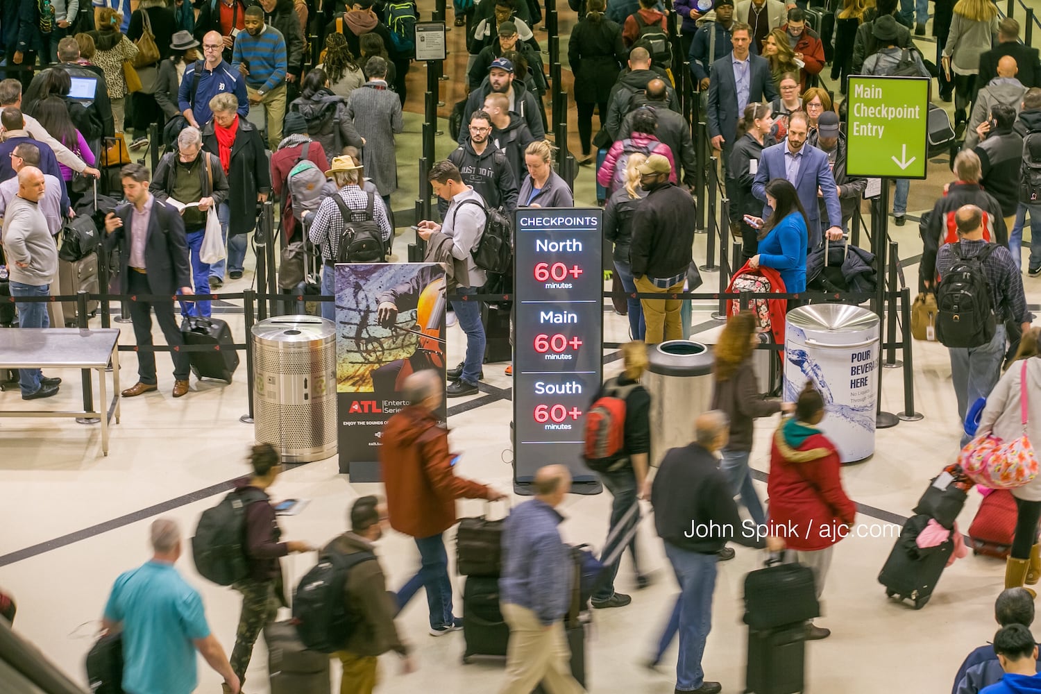 Atlanta airport travelers stuck in long TSA wait lines