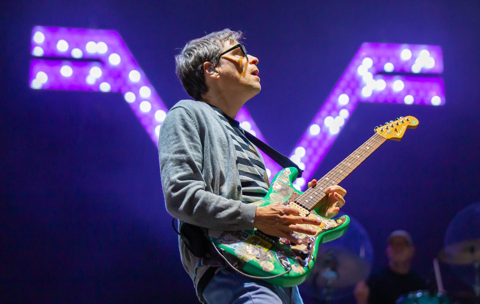 Atlanta, Ga: Weezer closed out night 2 at the Peachtree stage with their brand of quirky, alt-rock. Photo taken Saturday May 4, 2024 at Central Park, Old 4th Ward. (RYAN FLEISHER FOR THE ATLANTA JOURNAL-CONSTITUTION)