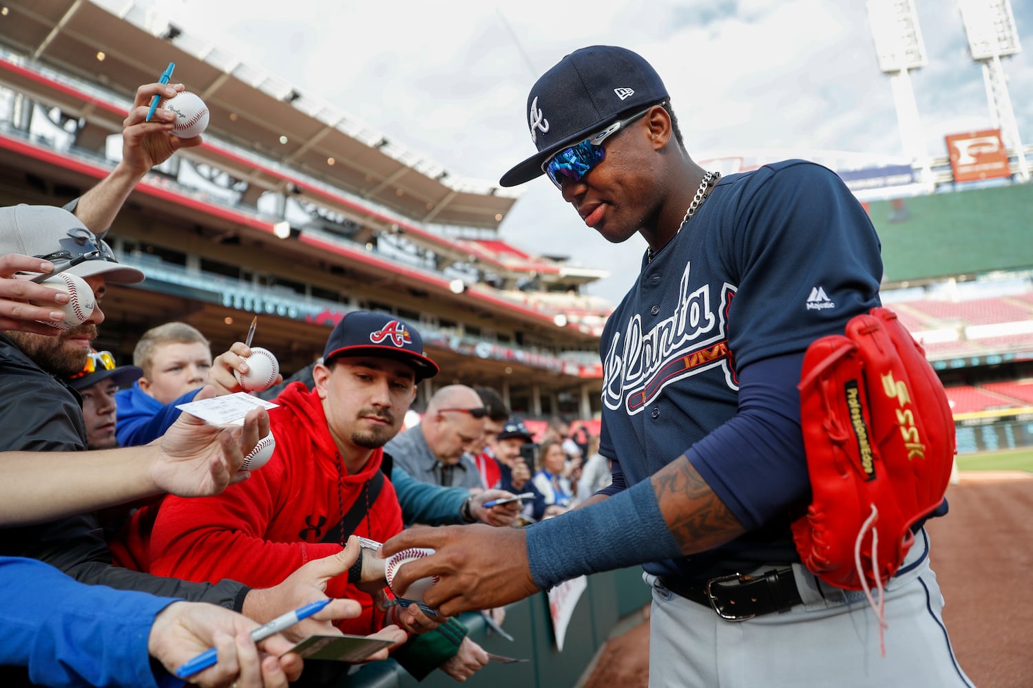 Photos: Ronald Acuna makes debut with Braves