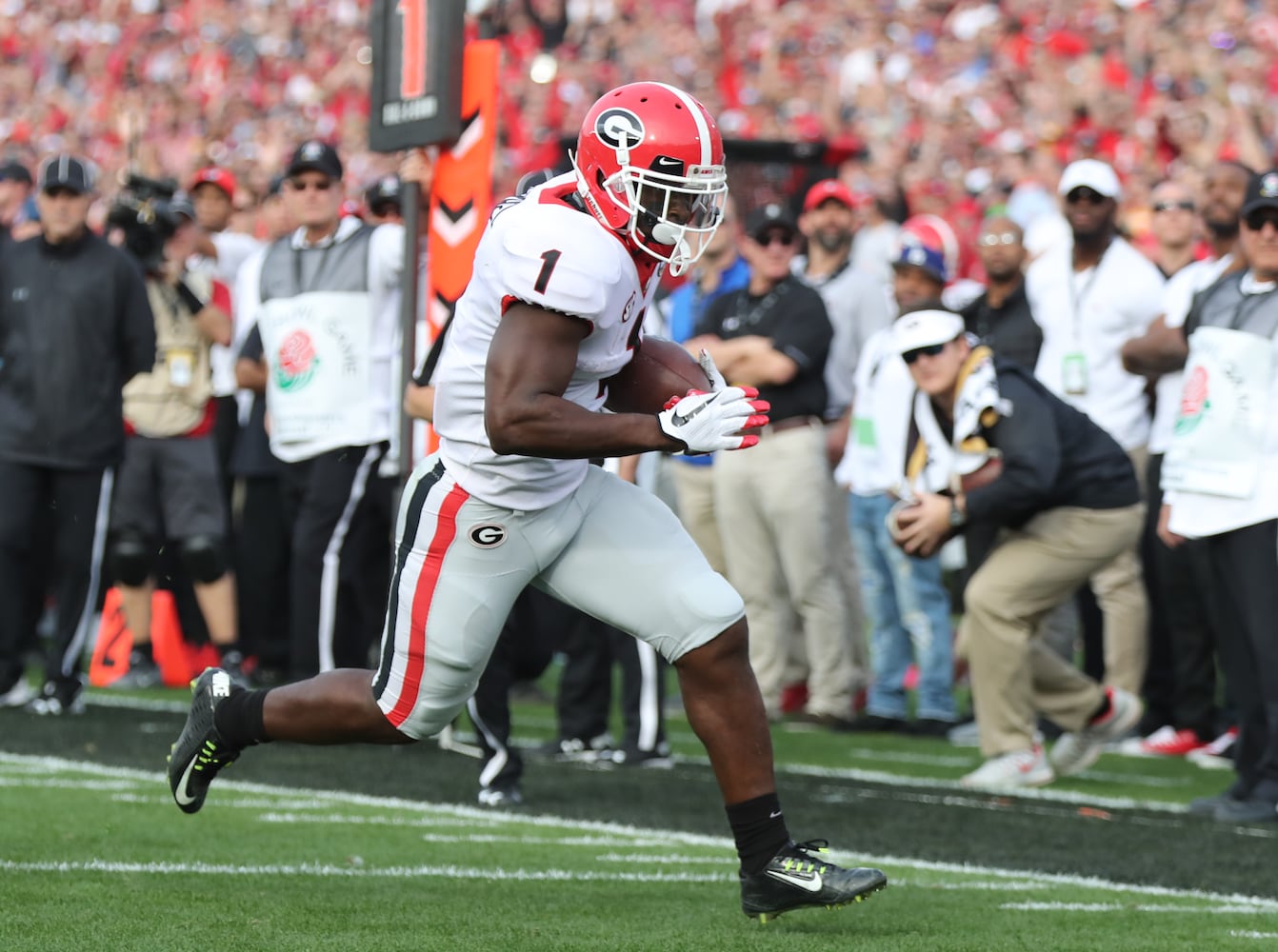 Photos: Bulldogs battle Sooners in Rose Bowl