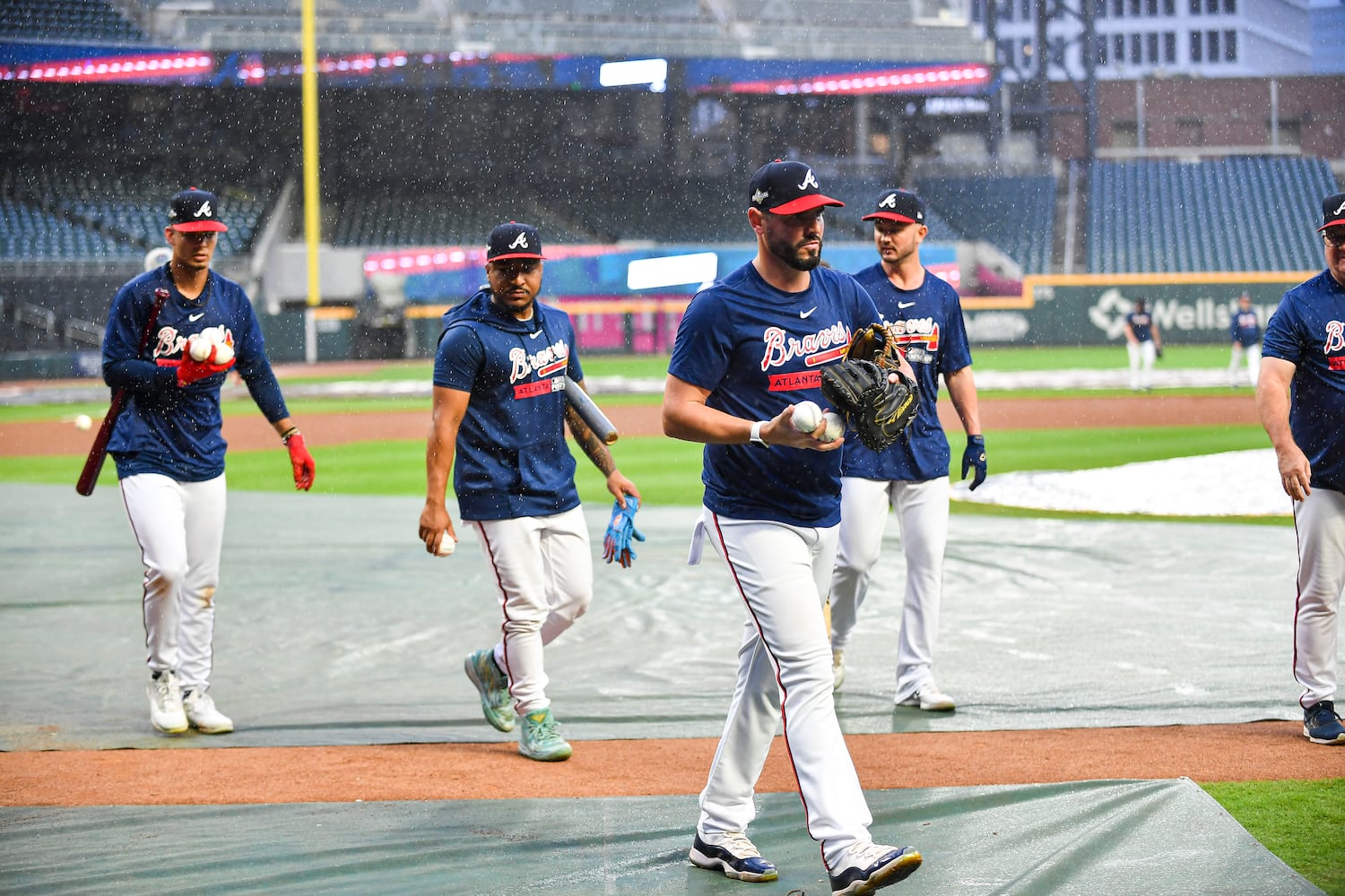 100723 braves workout photo