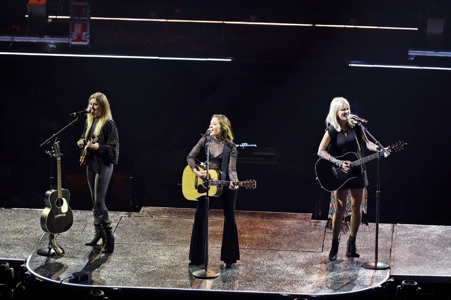 PHOTOS: Carrie Underwood’s Cry Pretty Tour at State Farm Arena 2019