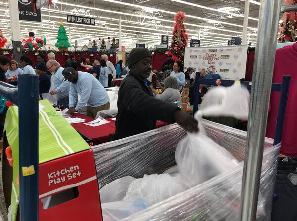  George Thomas works for St. Vincent de Paul. CREDIT: Rodney Ho/rho@ajc.com