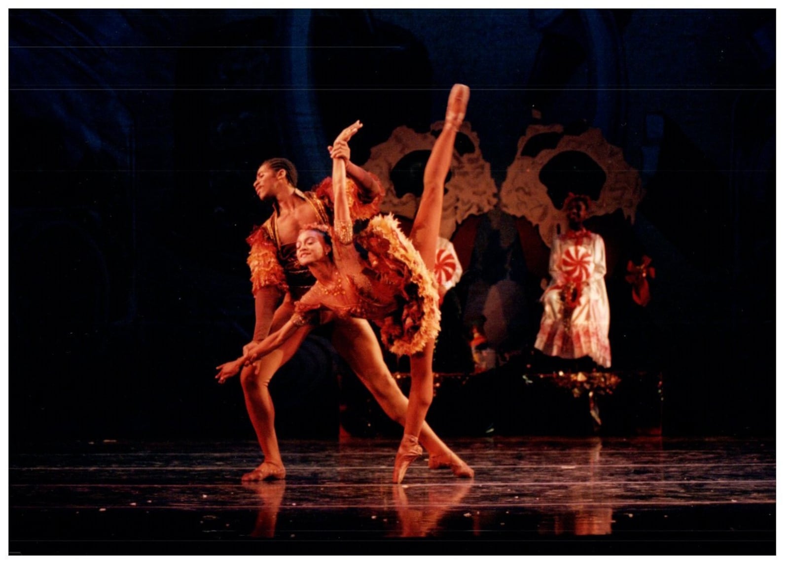 Ballethnic Dance Company and School Co-Founders/Co-Directors Nena Gilreath and Waverly Lucas perform in the Arabian Pas de Deux scene of The Urban Nutcracker, an Atlanta-inspired adaptation of the classic Tchaikovsky ballet.
Courtesy of Ballethnic Dance Company.