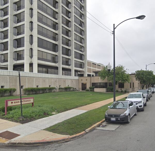 A gunman opened fire Monday afternoon outside Chicago's Mercy Hospital & Medical Center, critically injuring a police officer and an unknown number of other victims.