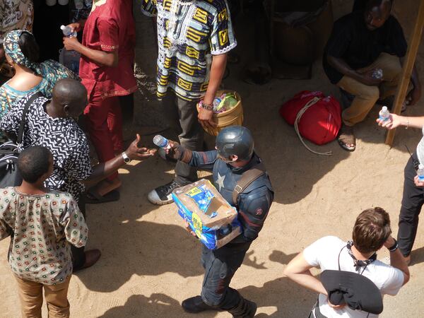  Chris Evans' stunt double passed out water to extras when "Captain America: Civil War" filmed on a blazing hot day in downtown Atlanta. Photo: Jennifer Brett