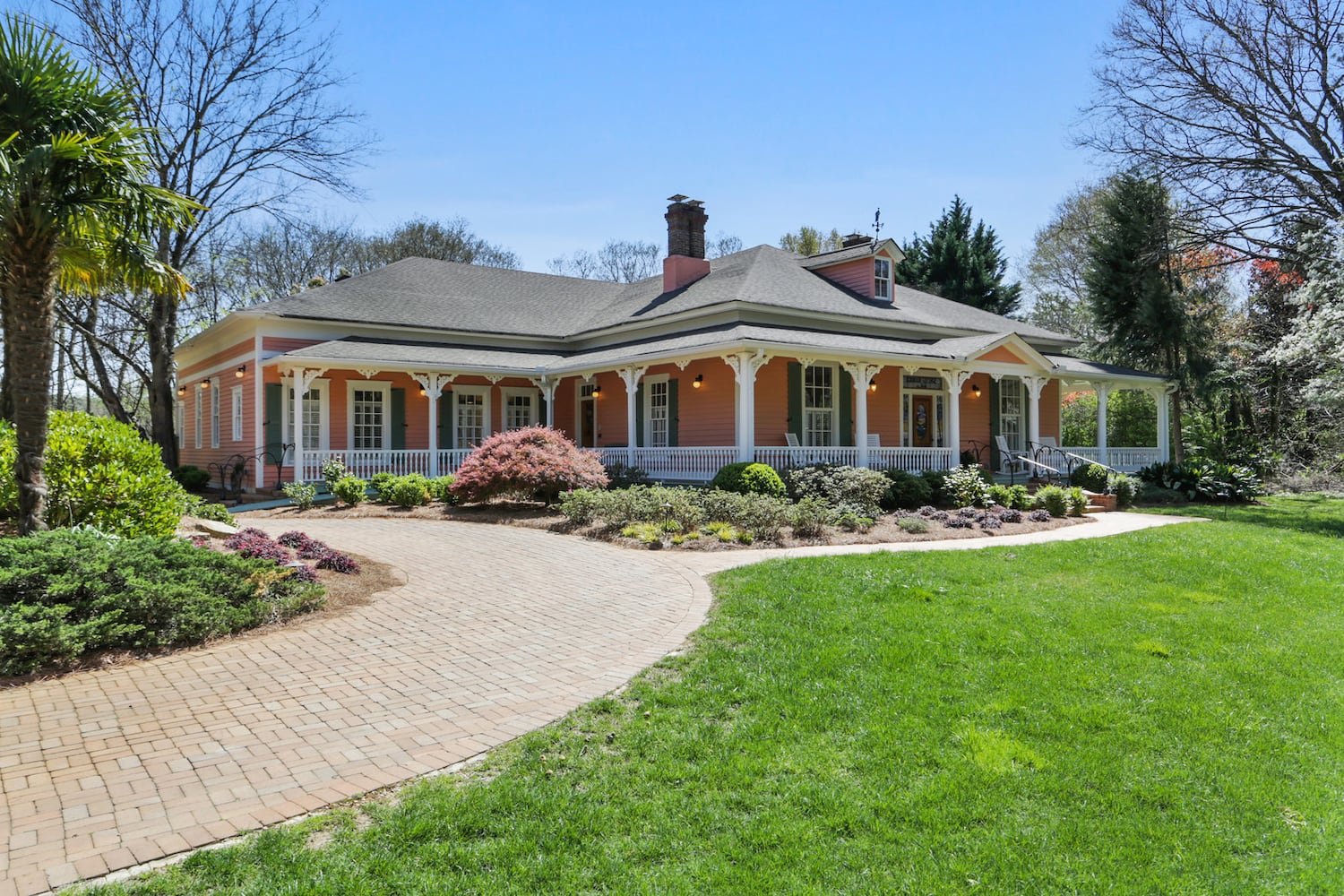 Photos: The oldest house in Smyrna has been put on the market