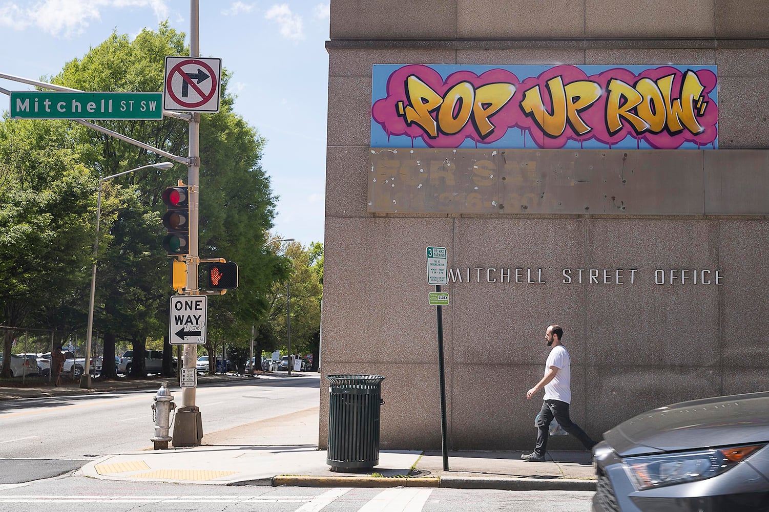 Photos: Pop-up stores come to historic “Hotel Row”