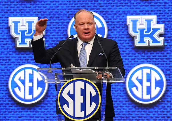 072022 Atlanta: Kentucky head coach Mark Stoops holds his press conference at SEC Media Days in the College Football Hall of Fame on Wednesday, July 20, 2022, in Atlanta.   “Curtis Compton / Curtis Compton@ajc.com”