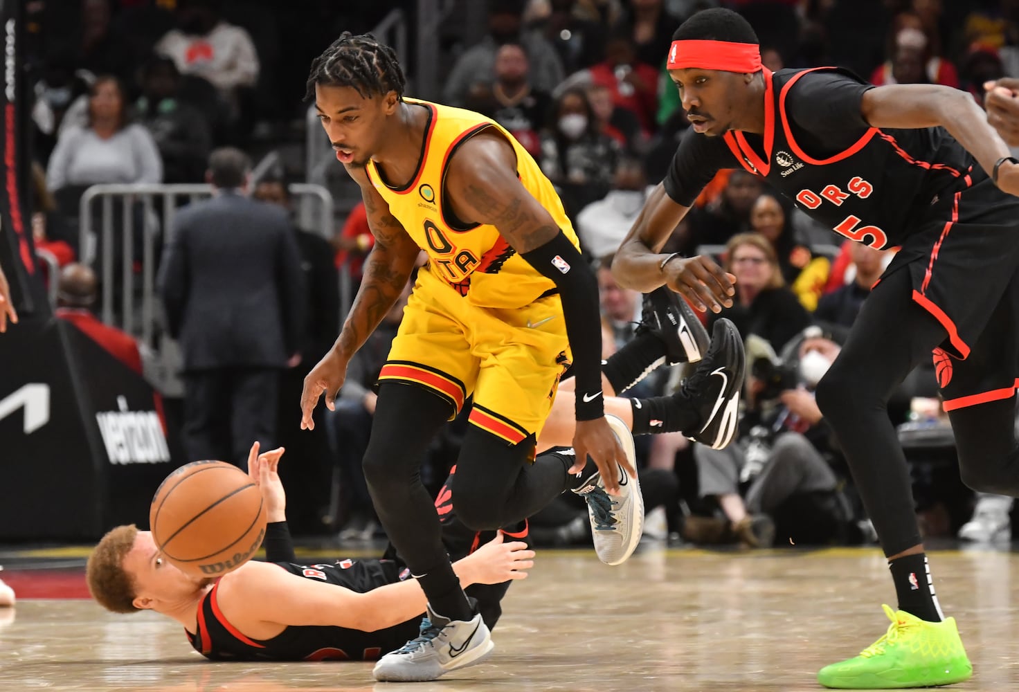 Hawks-Raptors photo