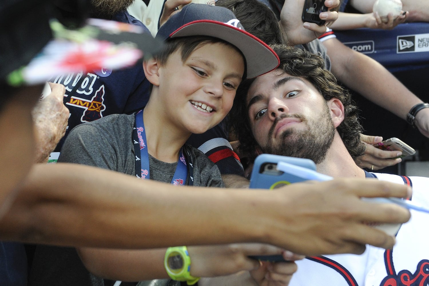 Plenty of emotions among Braves as Turner Field era ends