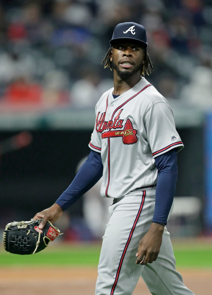 Photos: Braves stun Indians with Game 2 comeback