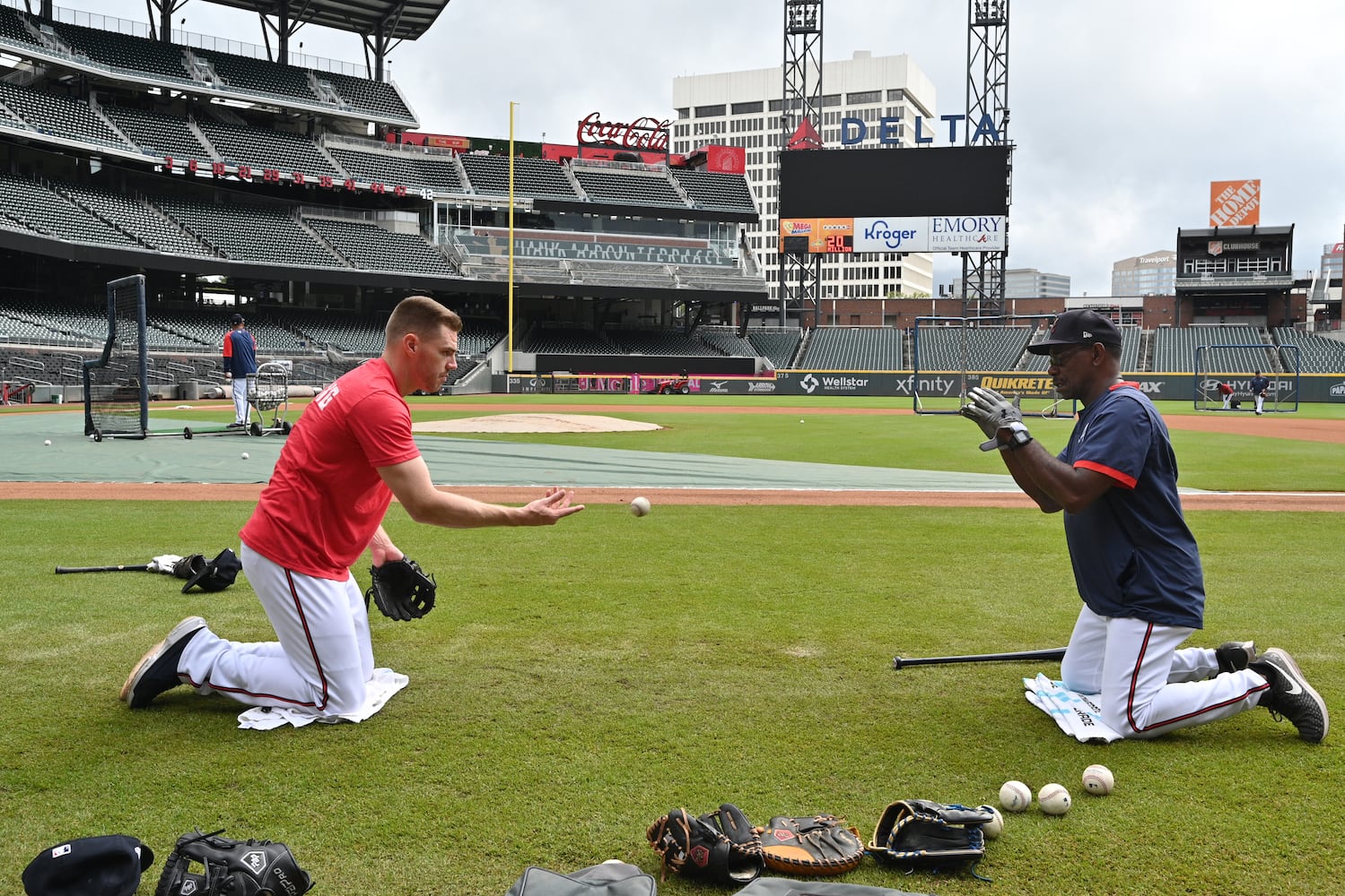 Braves playoff workout photo