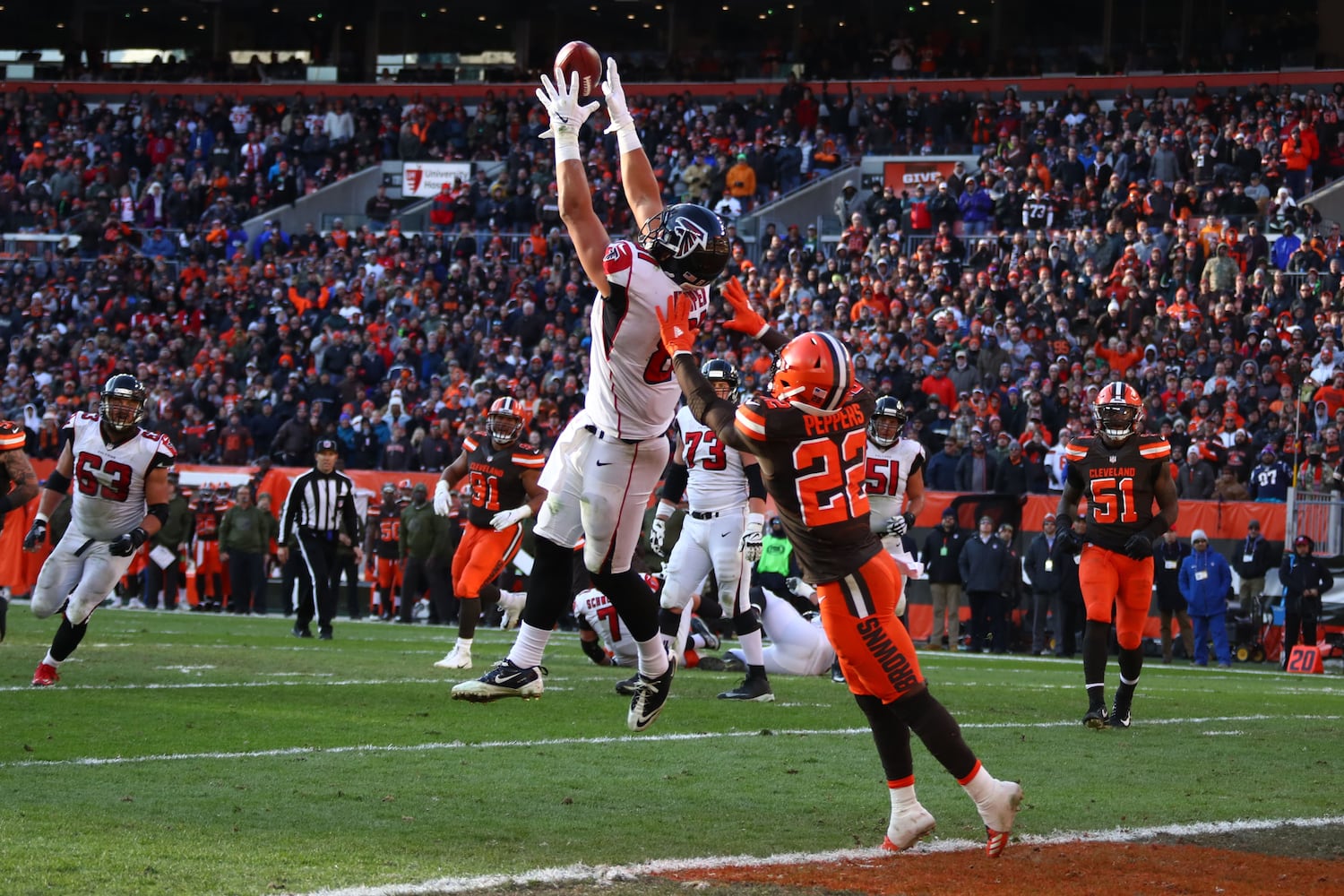 Photos: Falcons fall in ugly loss to Browns