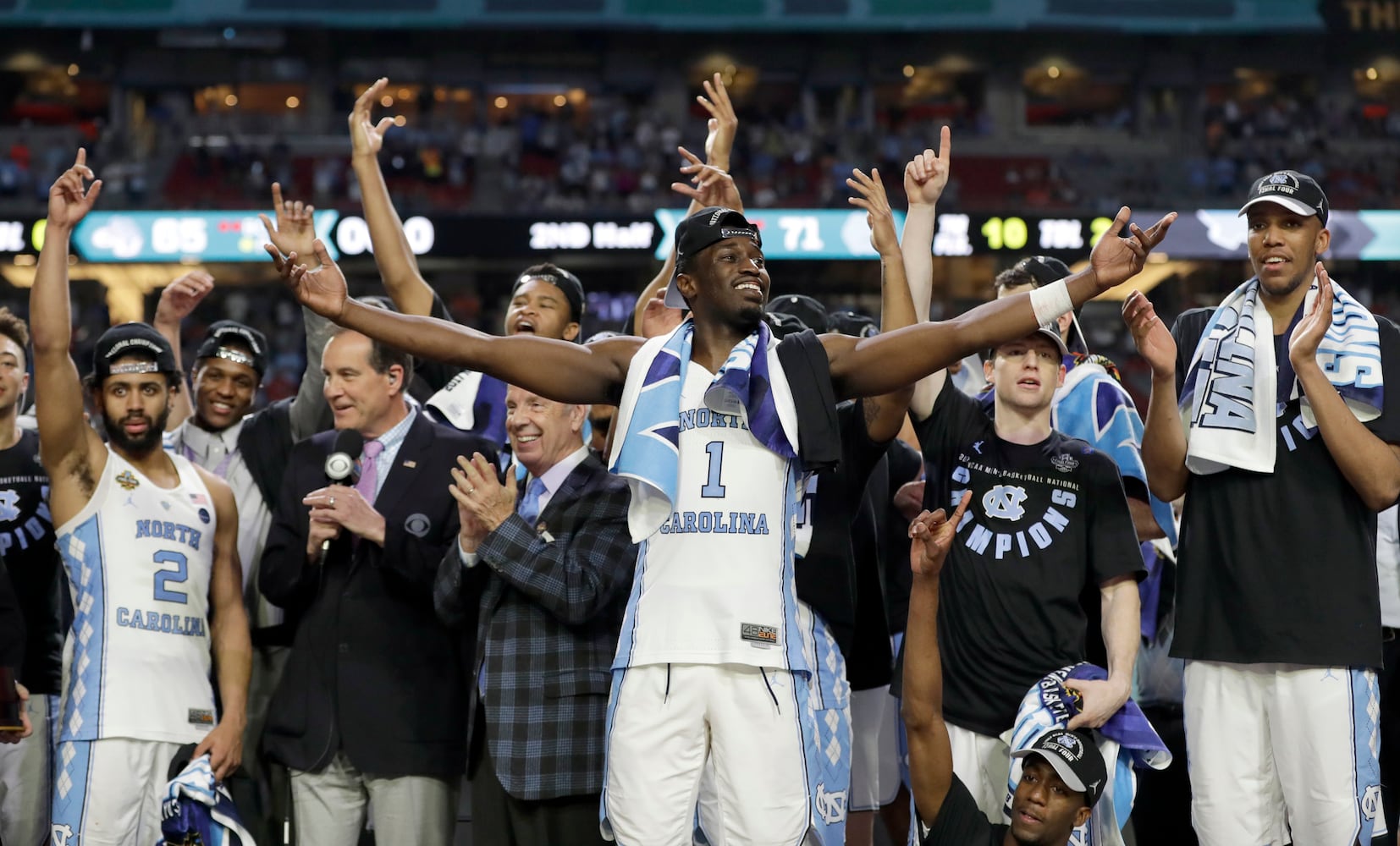 Tar Heels top Bulldogs 71-65