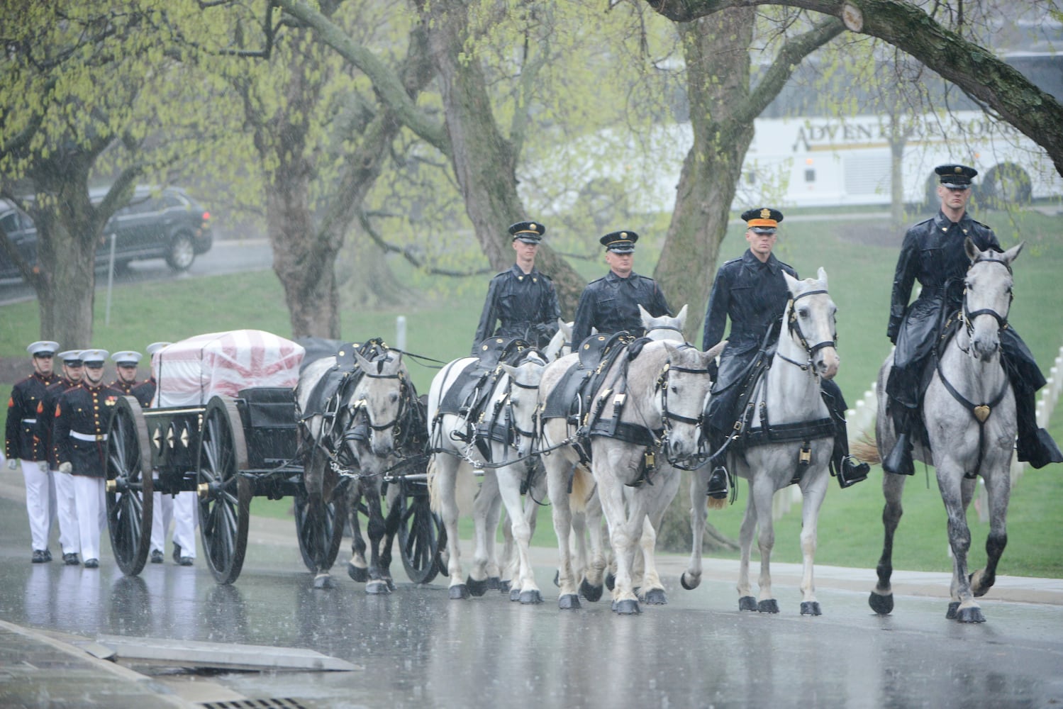 John Glenn laid to rest at Arlington National Cemetery