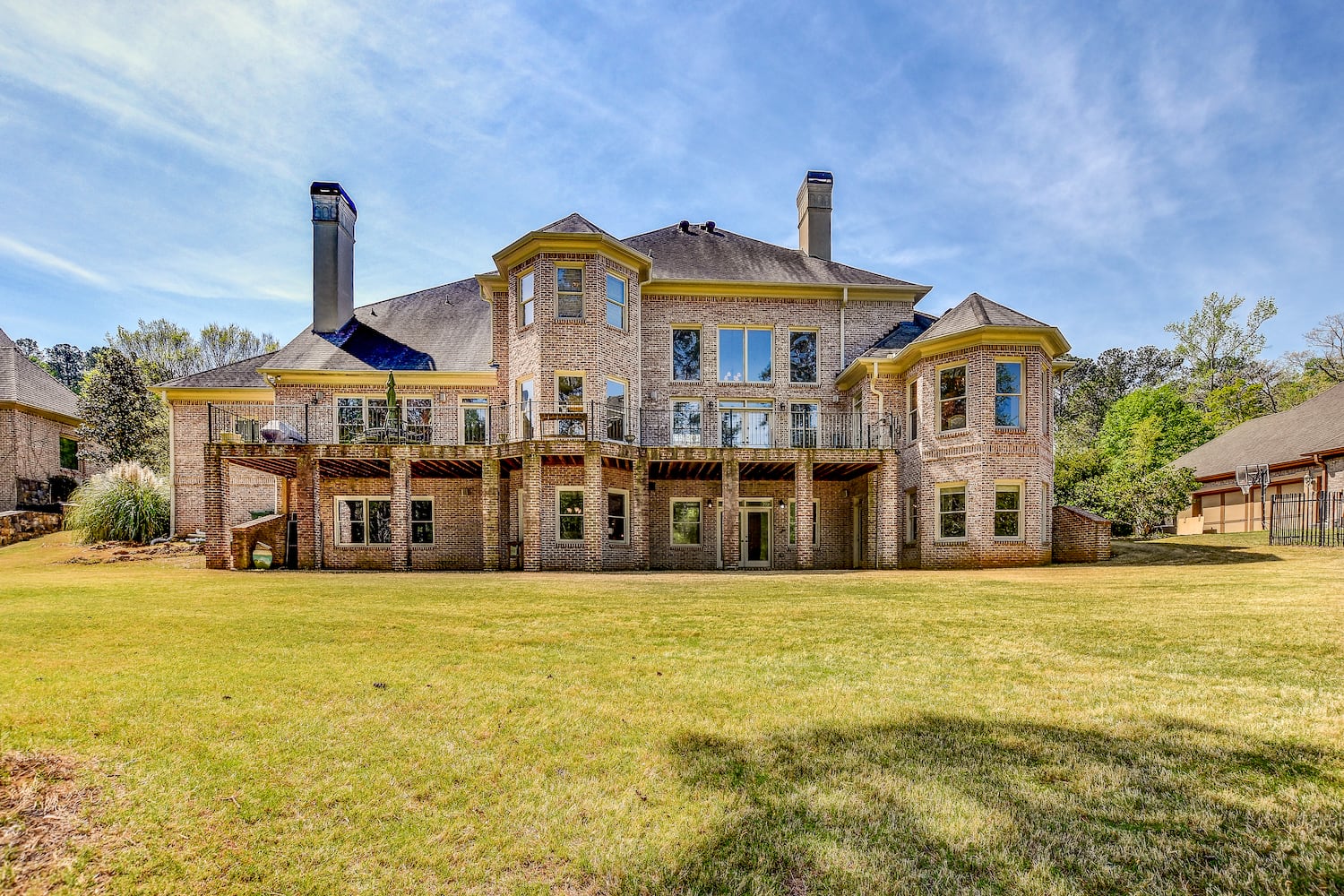 $1 million lakefront, millwork-loaded home hits the market in Smyrna