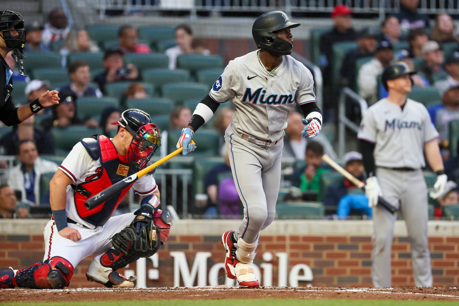 042723 BRAVES PHOTO