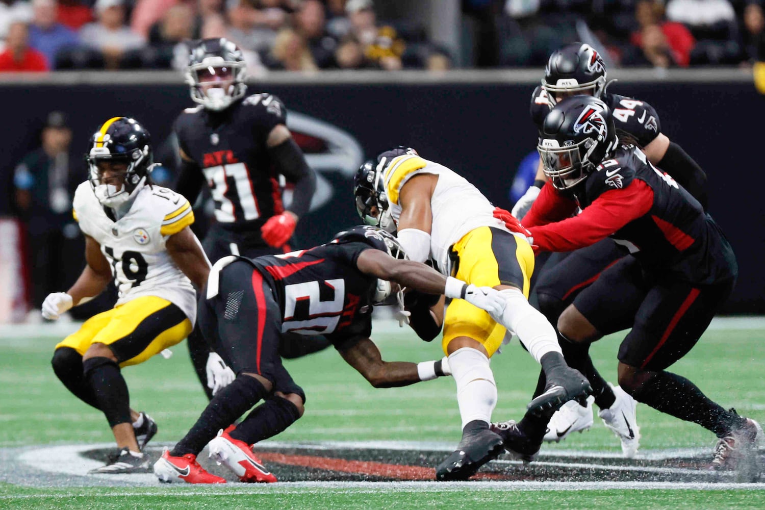 Atlanta Falcons vs Pittsburgh Steelers