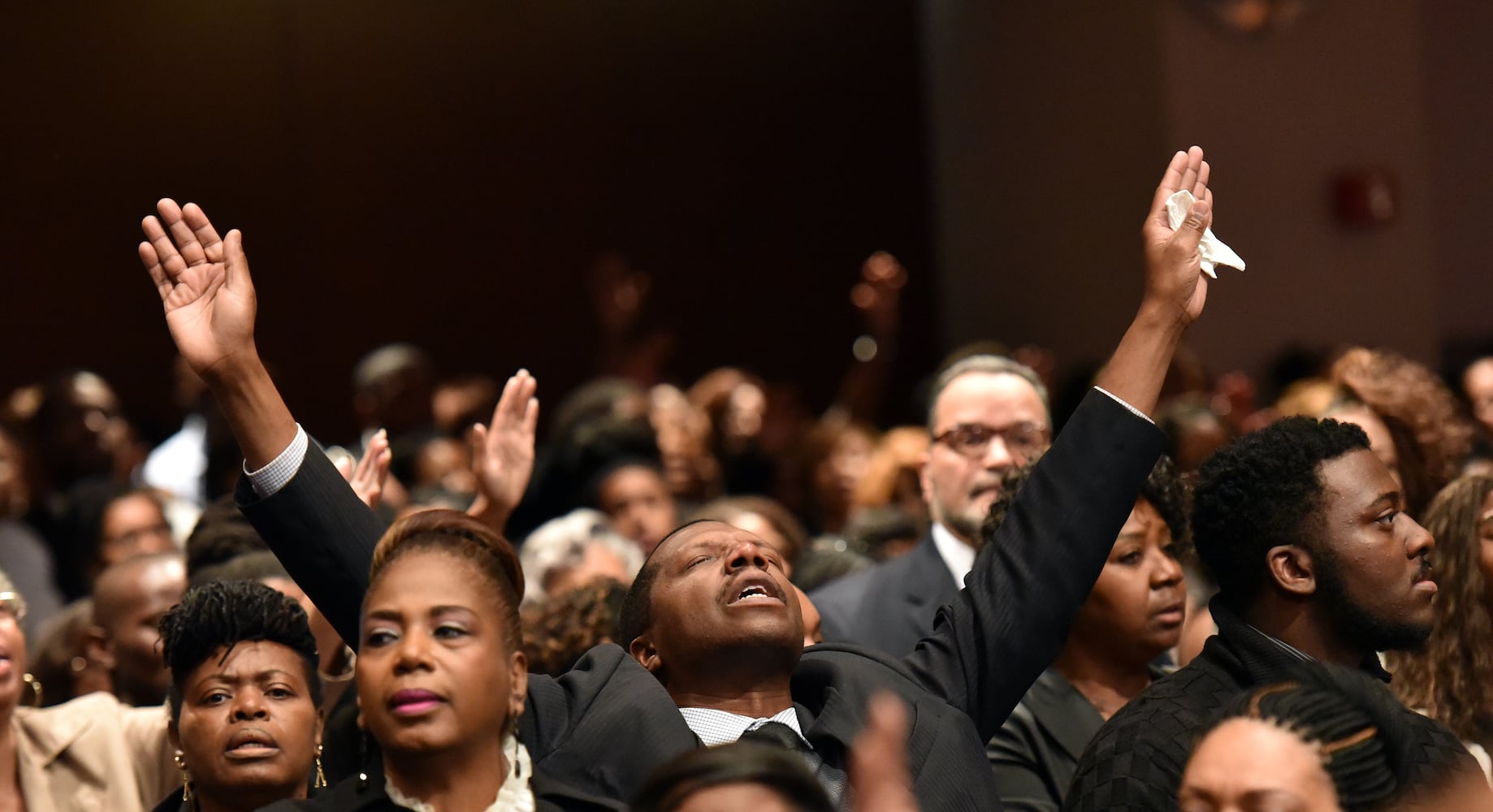 Mourners gather for Bishop Eddie Long's funeral service