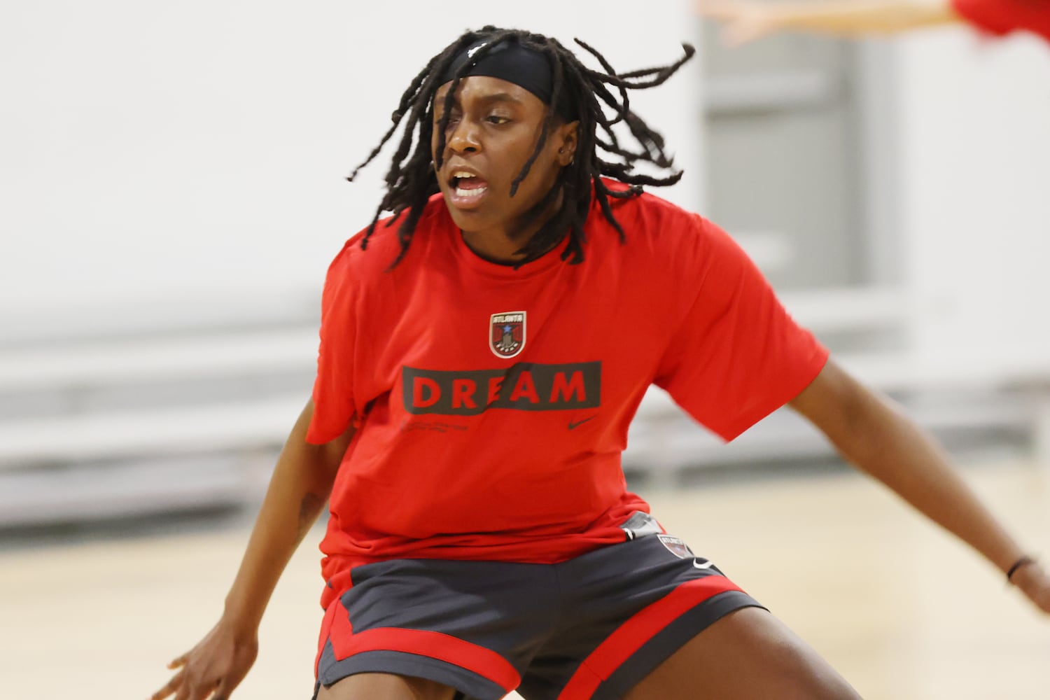 Atlanta Dream guard Que Morrison gets defensive during a session at the Atlanta Dream training camp in Chamblee on Monday, April 18, 2022. Miguel Martinez/miguel.martinezjimenez@ajc.com