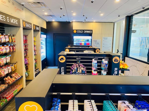 The Just Walk Out store at Hartsfield-Jackson Atlanta International Airport sells snacks and travel essentials. (Courtesy of Areas)