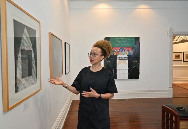 October 8, 2021 Atlanta - New executive director Karen Comer Lowe shows current exhibits at Hammonds House Museum in Atlanta on Friday, October 8, 2021. (Hyosub Shin / Hyosub.Shin@ajc.com)