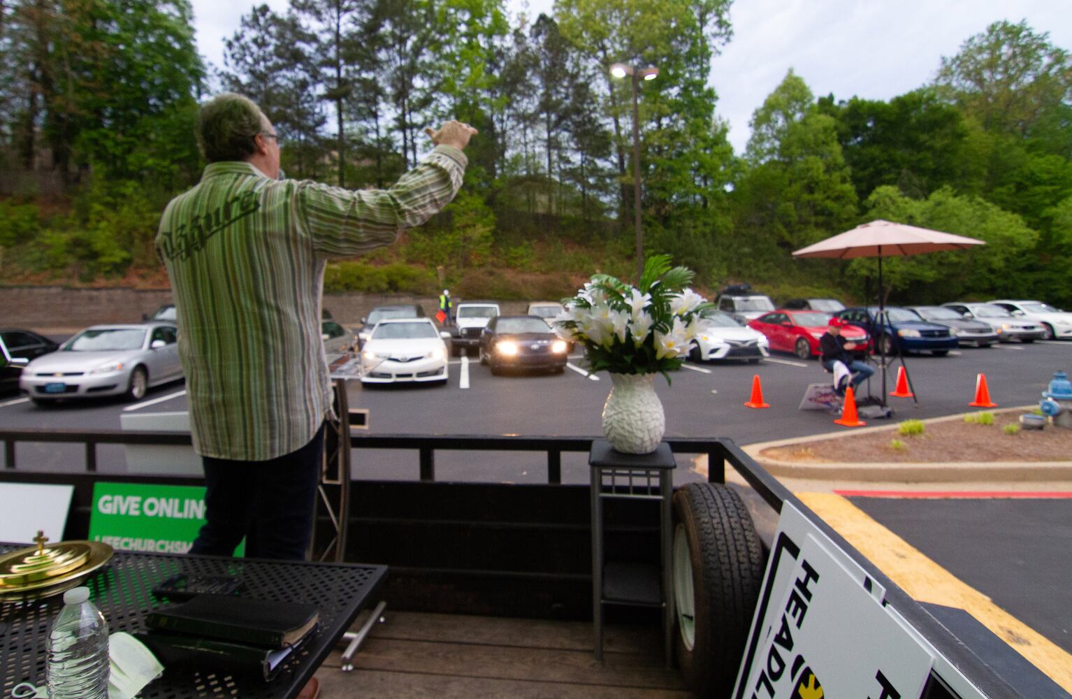 Christians celebrate Easter with drive-in service