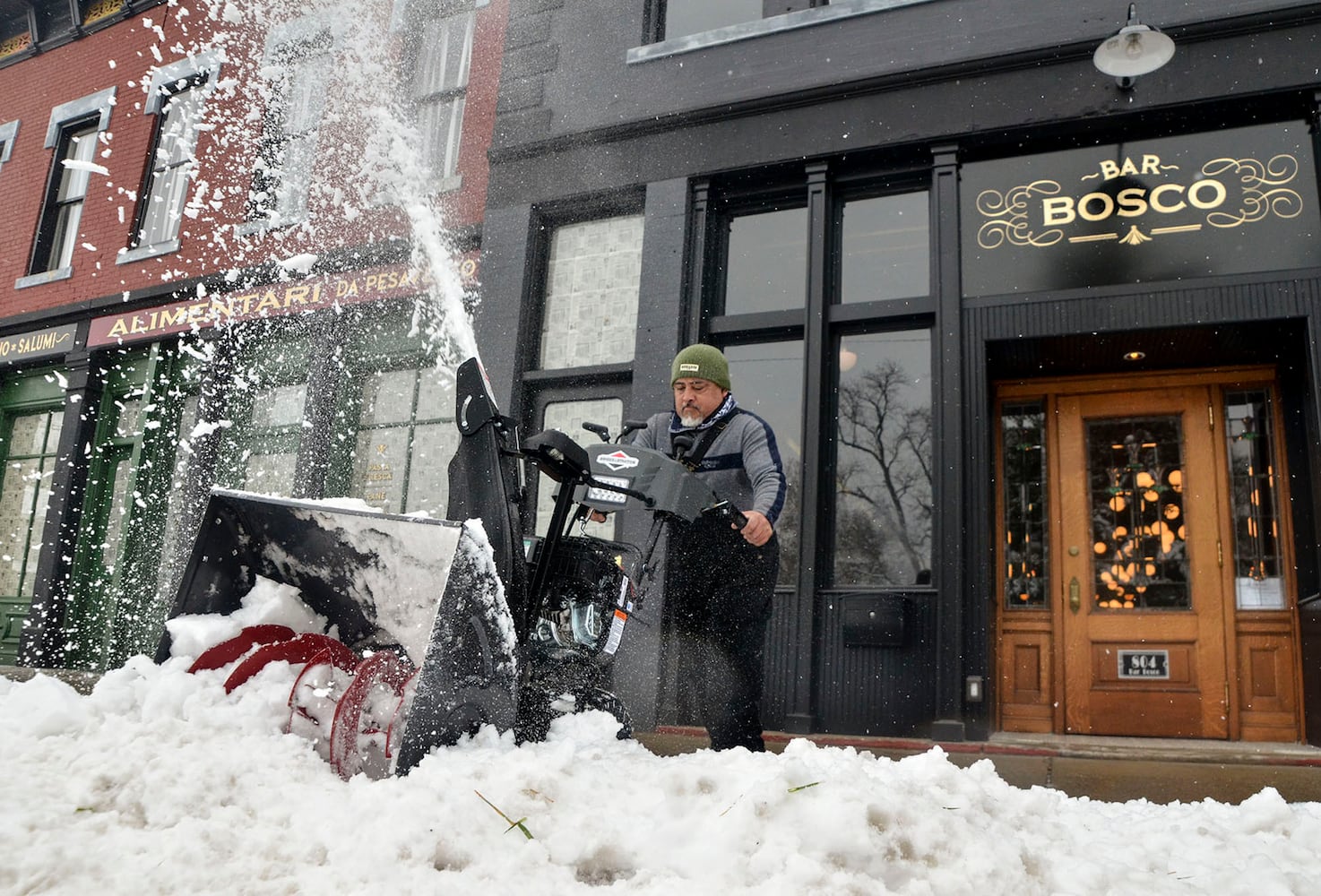 Photos: Deadly winter storm brings snow, ice to Midwest, Mid-Atlantic