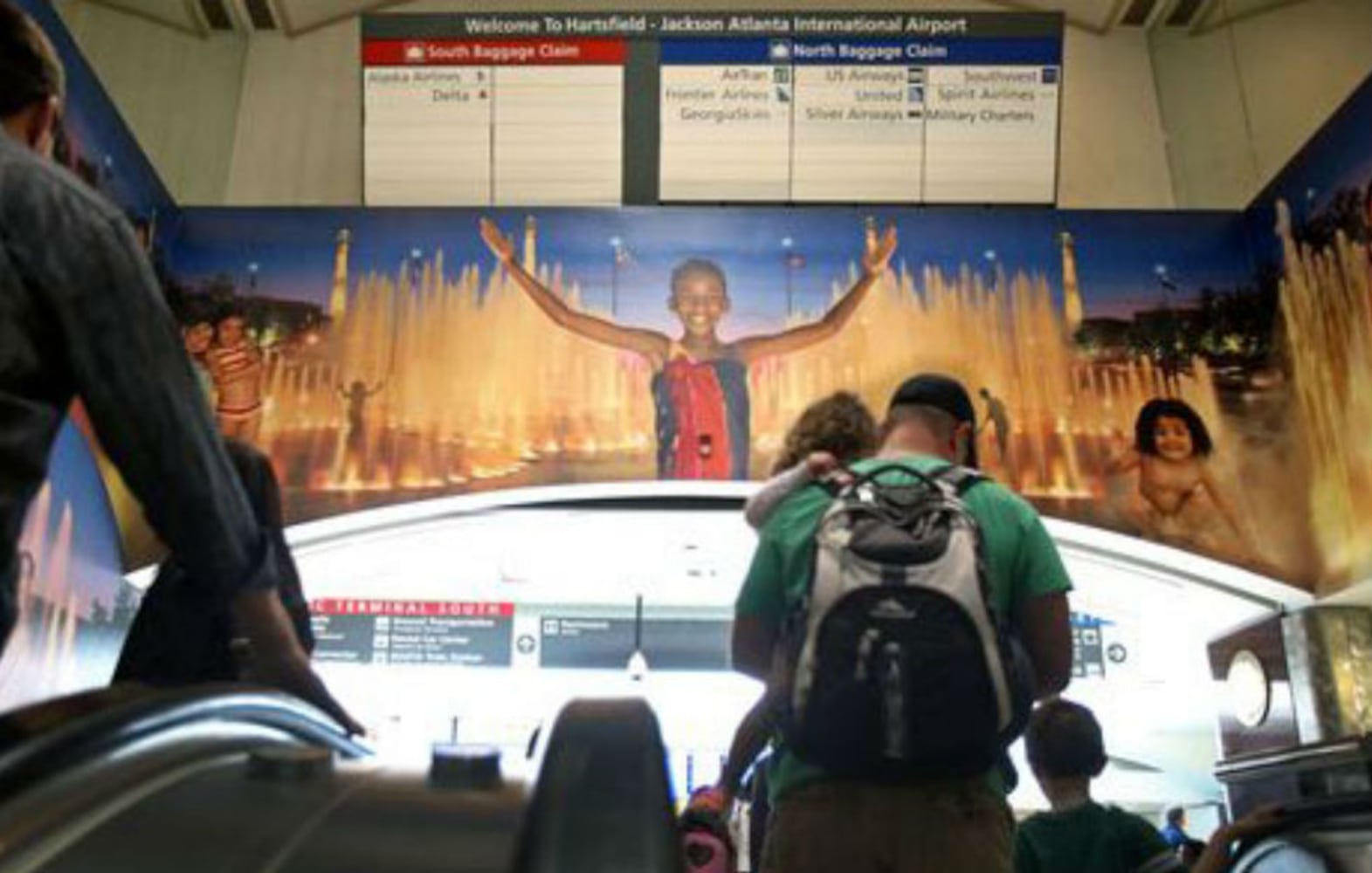 Airport “Spirit” mural