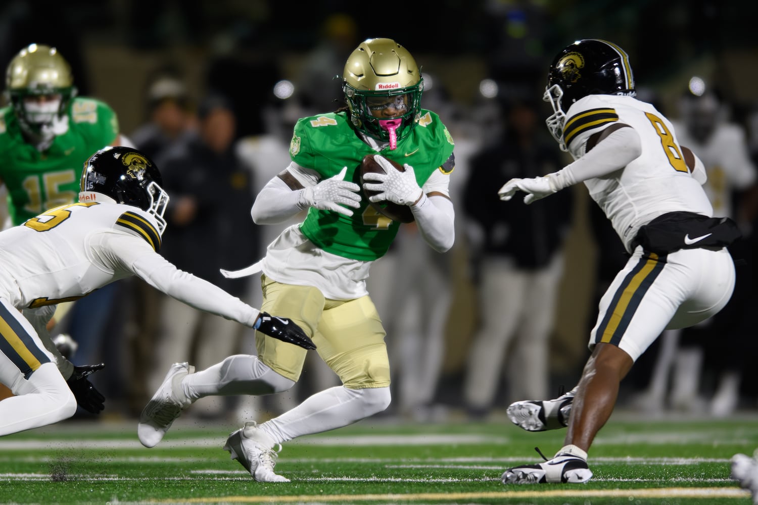 Buford’s Jordan Allen runs against Carrollton. (Jamie Spaar for the Atlanta Journal Constitution)