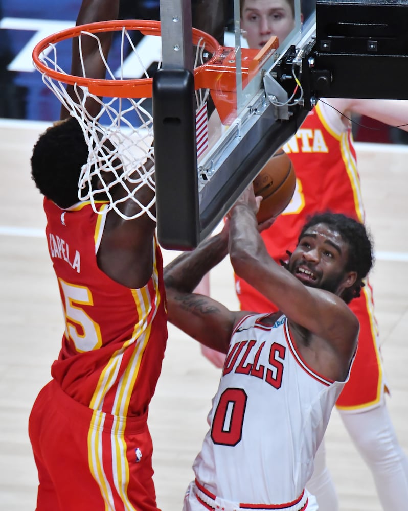 Hawks-Bulls photo