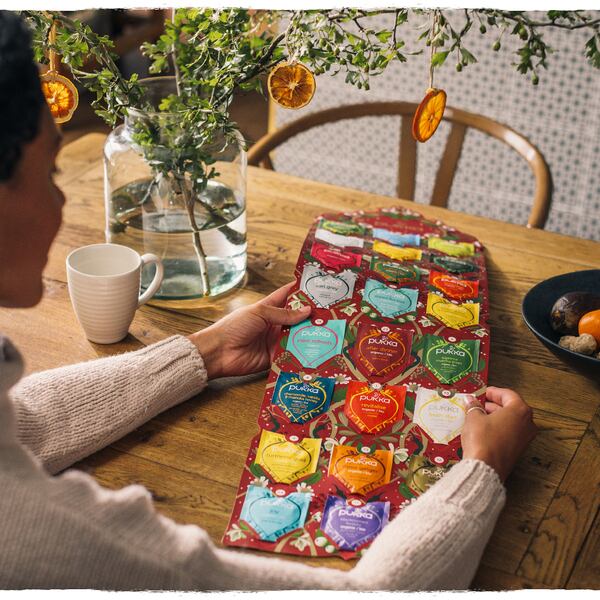 Discover delicious, flavored tea every Advent day. 
(Courtesy of Pukka Herbs)