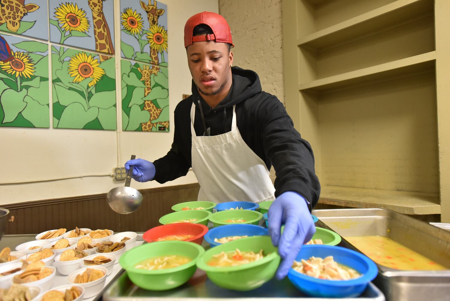 Photos: Helping homeless during Super Bowl