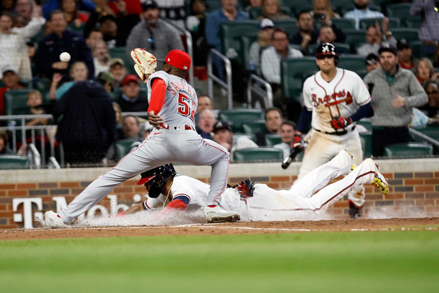 Atlanta Braves vs Cincinnati Reds