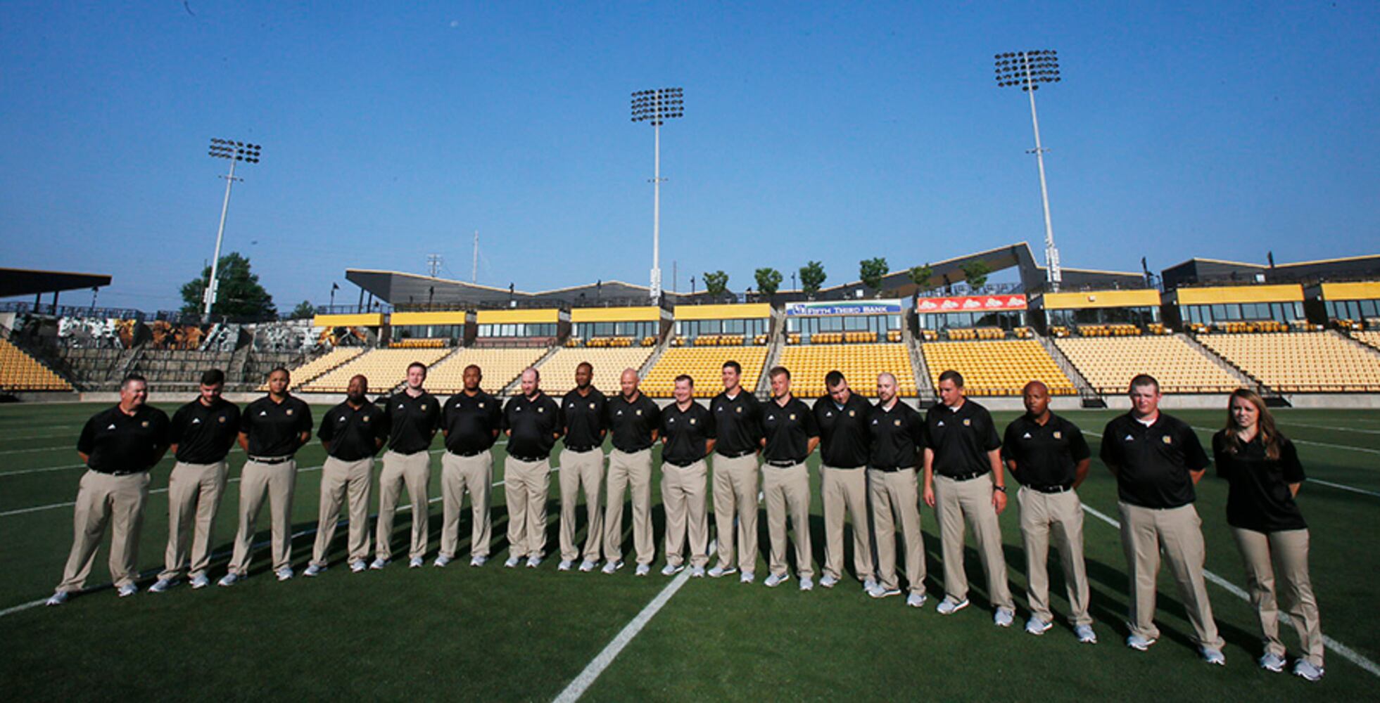 Owls' college football team debuts in 2015